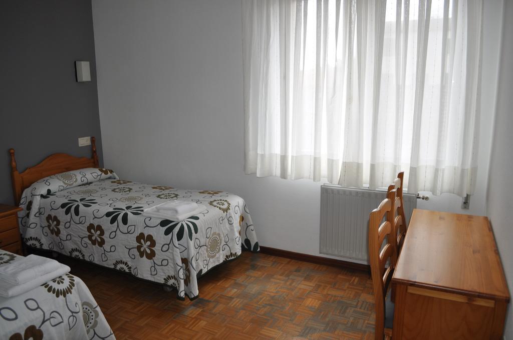 Hostal La Tablada Навалено Номер фото