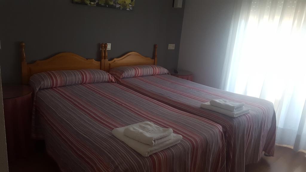 Hostal La Tablada Навалено Экстерьер фото